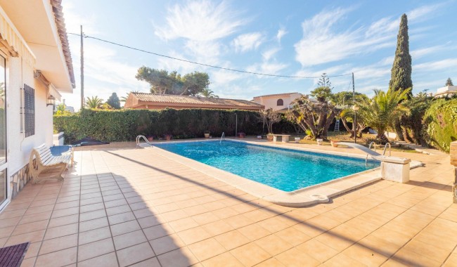 Begagnad - Villa - Orihuela Costa - Cabo Roig