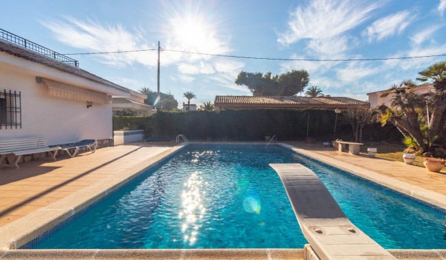 Brukt - Villa - Orihuela Costa - Cabo Roig