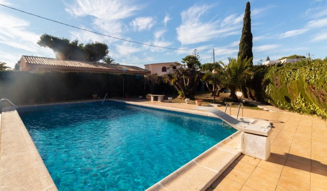 Resale - Villa - Orihuela Costa - Cabo Roig