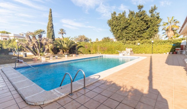 Resale - Villa - Orihuela Costa - Cabo Roig