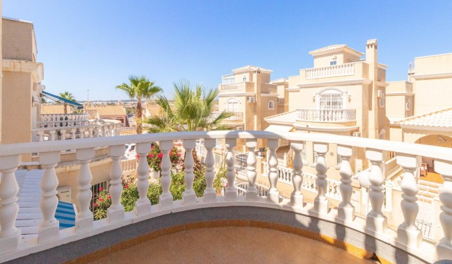 Begagnad - Villa - Torrevieja - Los Altos