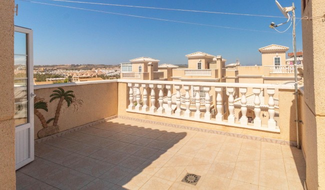 Begagnad - Villa - Torrevieja - Los Altos