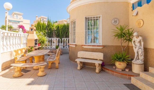 Begagnad - Villa - Torrevieja - Los Altos