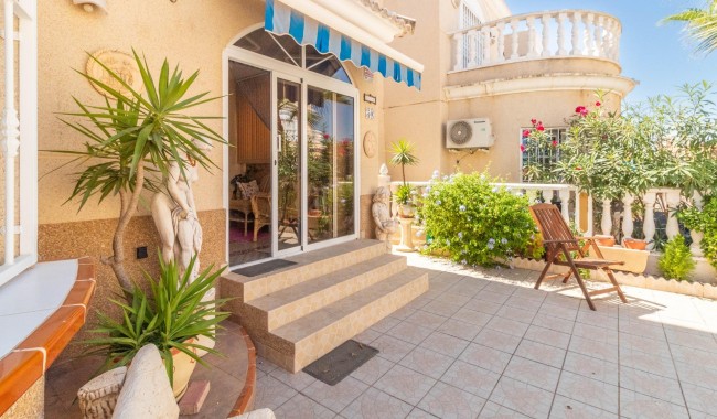 Begagnad - Villa - Torrevieja - Los Altos