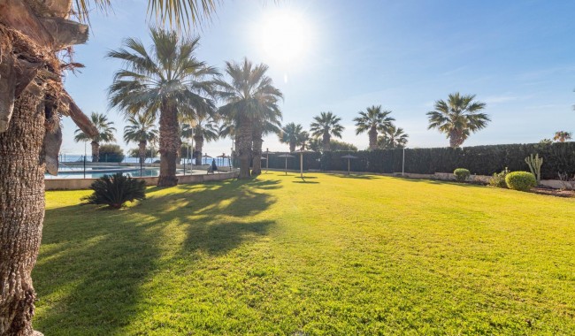 Resale - Apartment - Orihuela Costa - Cabo Roig