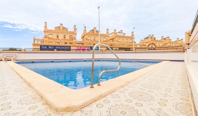 Resale - Apartment - Orihuela Costa - La Zenia