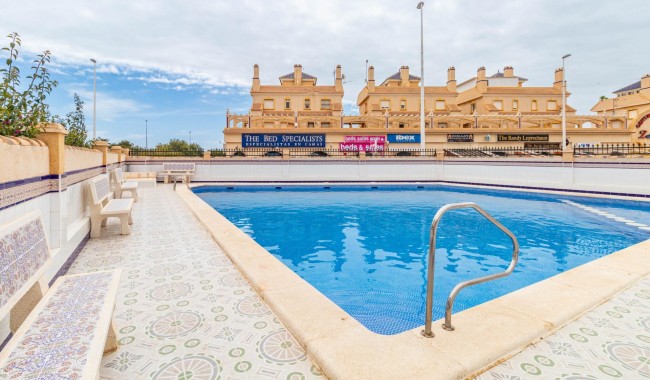 Resale - Apartment - Orihuela Costa - La Zenia