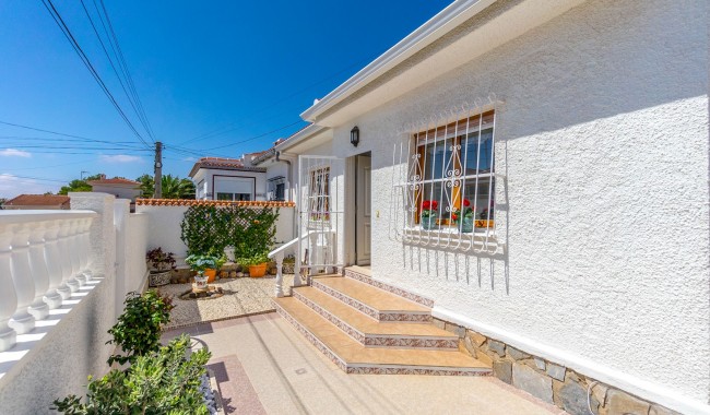 Resale - Villa - Ciudad Quesada/Rojales - Upper Quesada