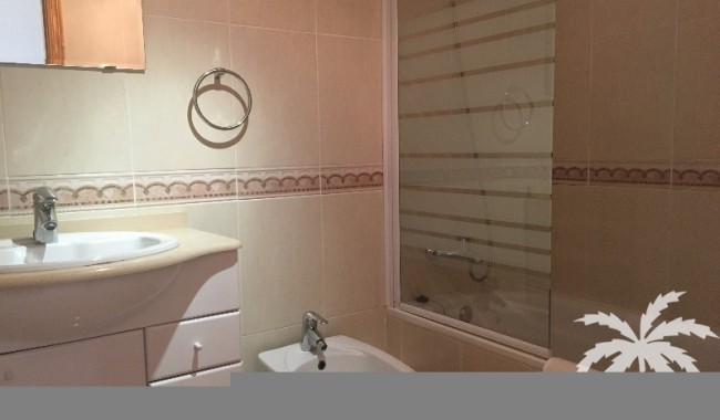 Resale - Apartment - Guardamar