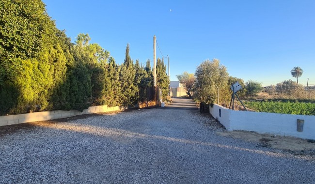 Resale - Villa - Dolores