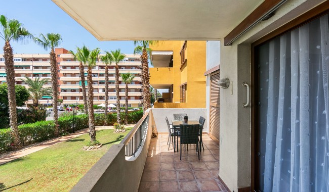 Resale - Apartment - Punta Prima - La Entrada