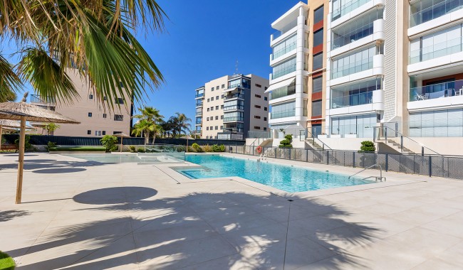 Resale - Apartment - Orihuela Costa - Mil Palmeras