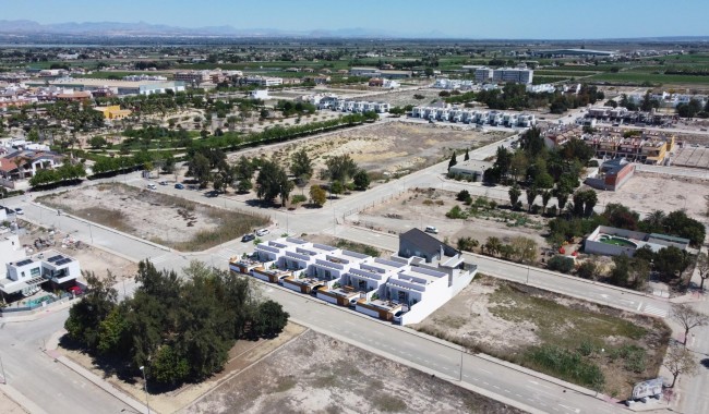 Nueva construcción  - Chalet - Dolores - polideportivo