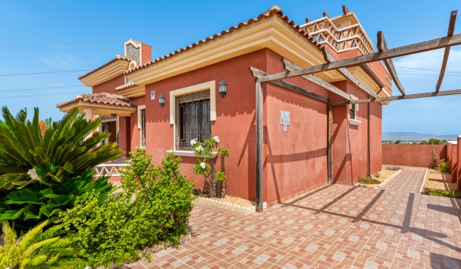 Resale - Villa - Algorfa