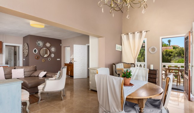 Resale - Villa - Alicante - El Campello