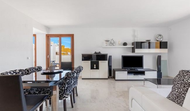 Resale - Apartment - Punta Prima - La Recoleta