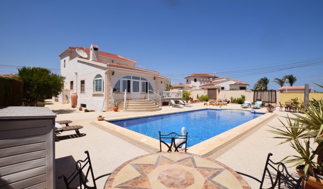 Resale - Villa - Ciudad Quesada/Rojales - Central Quesada