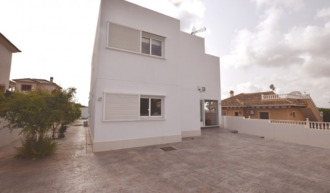 Begagnad - Villa - San Fulgencio - La Marina