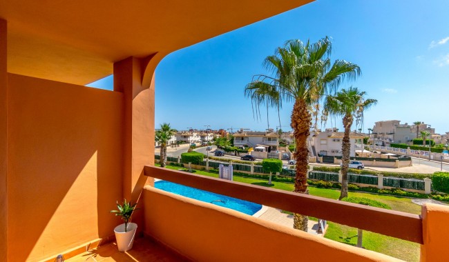 Resale - Apartment - Orihuela Costa - Villamartín