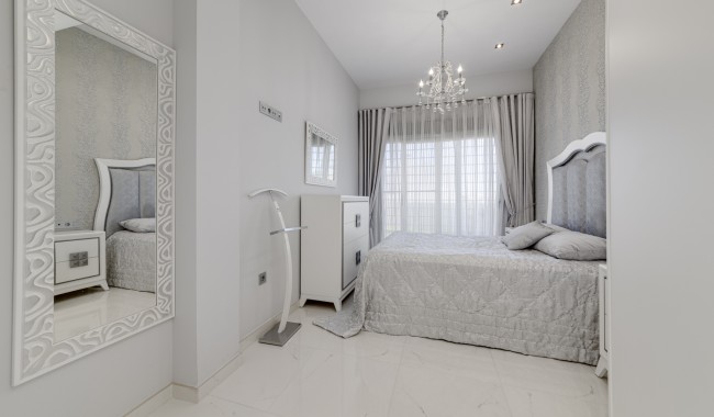 Begagnad - Villa - Orihuela Costa - Villamartín