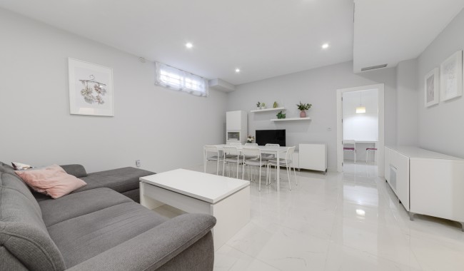 Begagnad - Villa - Orihuela Costa - Villamartín