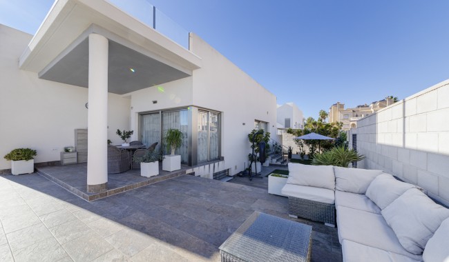 Begagnad - Villa - Orihuela Costa - Villamartín