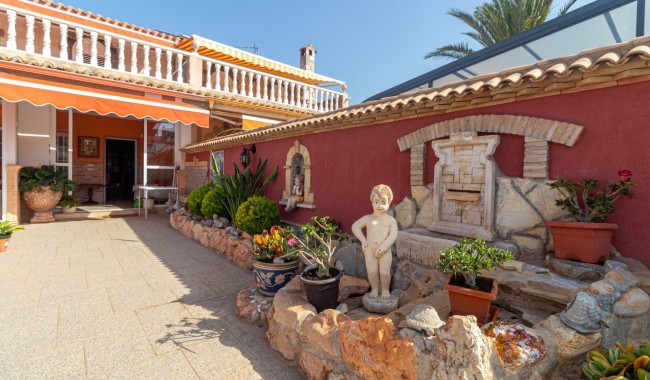 Begagnad - Villa - Orihuela Costa - La Regia