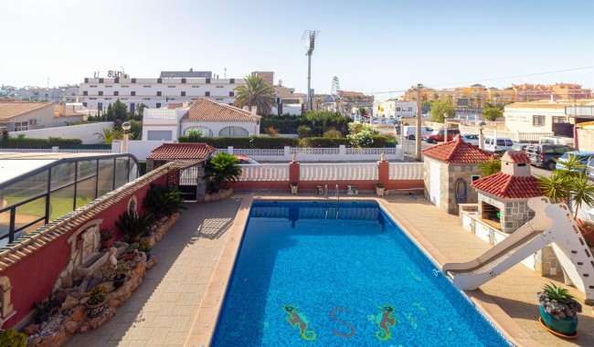 Begagnad - Villa - Orihuela Costa - La Regia