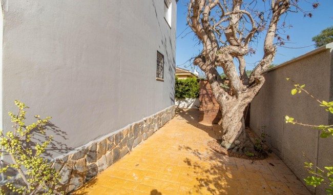 Segunda mano - Chalet - Torrevieja - Los balcones