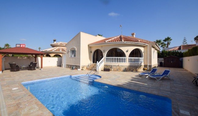 Villa - Begagnad - Benijófar - Monte Azul/ El Dorado