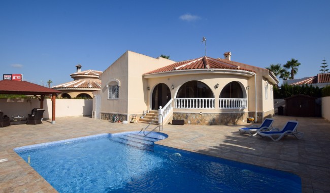 Resale - Villa - Benijófar - Monte Azul/ El Dorado