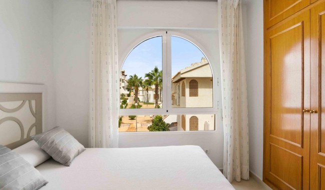 Resale - Apartment - Orihuela Costa - Dehesa de Campoamor