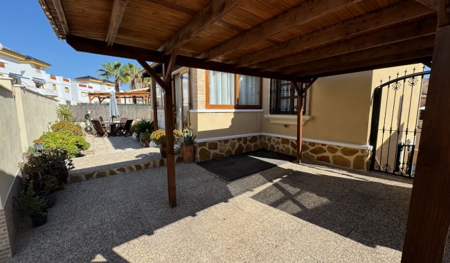 Resale - Villa - Ciudad Quesada/Rojales - La  Marquesa Golf