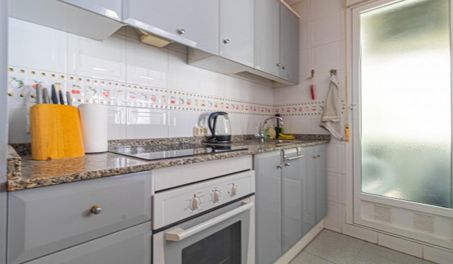 Resale - Apartment - Torrevieja - La Mata