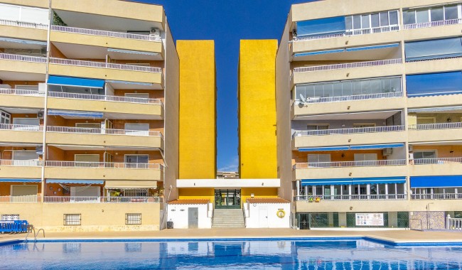 Resale - Apartment - Punta Prima - El Acequión