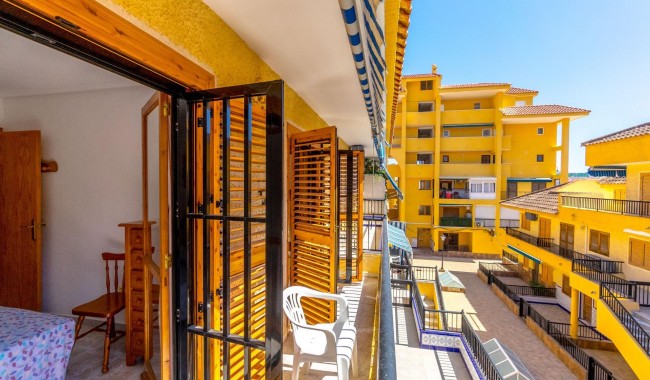 Resale - Apartment - Torrevieja - La Mata