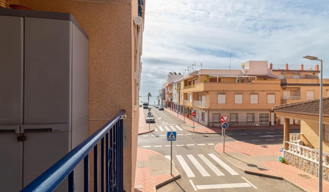 Resale - Apartment - Torrevieja - Playa de los Naufragos