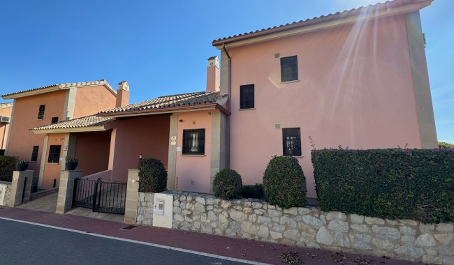 Resale - Villa - Algorfa - La Finca golf