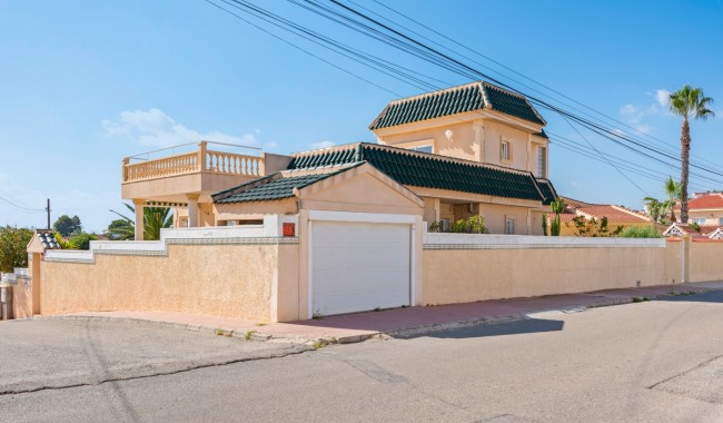 Segunda mano - Chalet - Ciudad Quesada/Rojales - Central Quesada