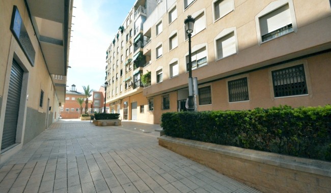 Resale - Apartment - Guardamar