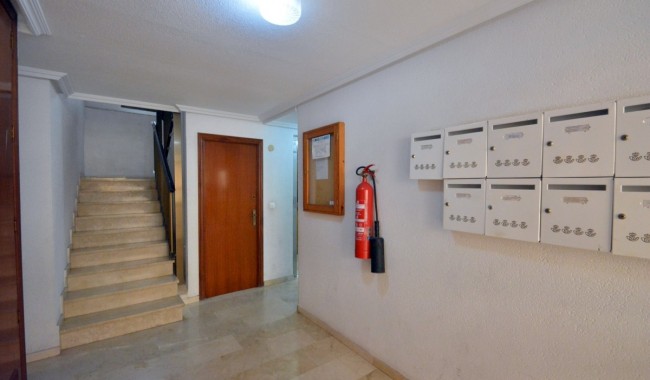 Resale - Apartment - Guardamar