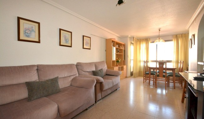 Resale - Apartment - Guardamar