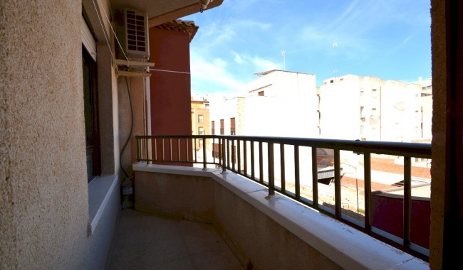 Resale - Apartment - Guardamar