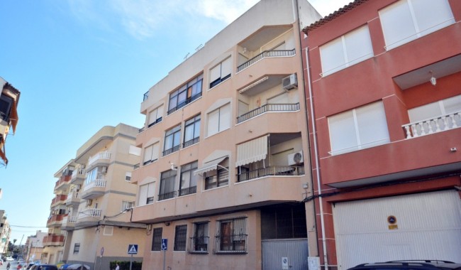 Resale - Apartment - Guardamar