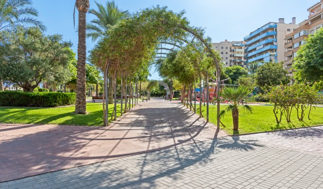 Resale - Apartment - El Campello - El Amerador