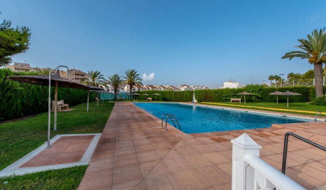 Resale - Apartment - Torrevieja - Playa de los locos