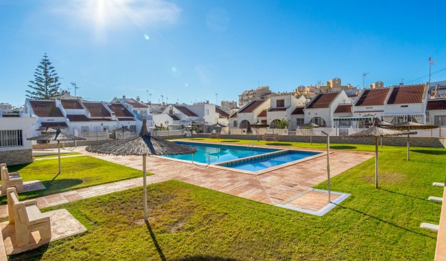 Sprzedaż - Apartament - Torrevieja - Playa de los locos