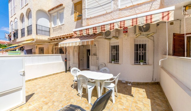 Resale - Apartment - Torrevieja - Playa de los locos