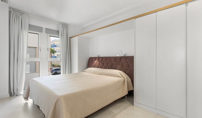 Sprzedaż - Apartament - Orihuela costa - Villamartín-Las Filipinas