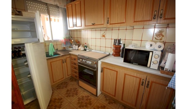 Sprzedaż - Apartament - Guardamar - Playa centro